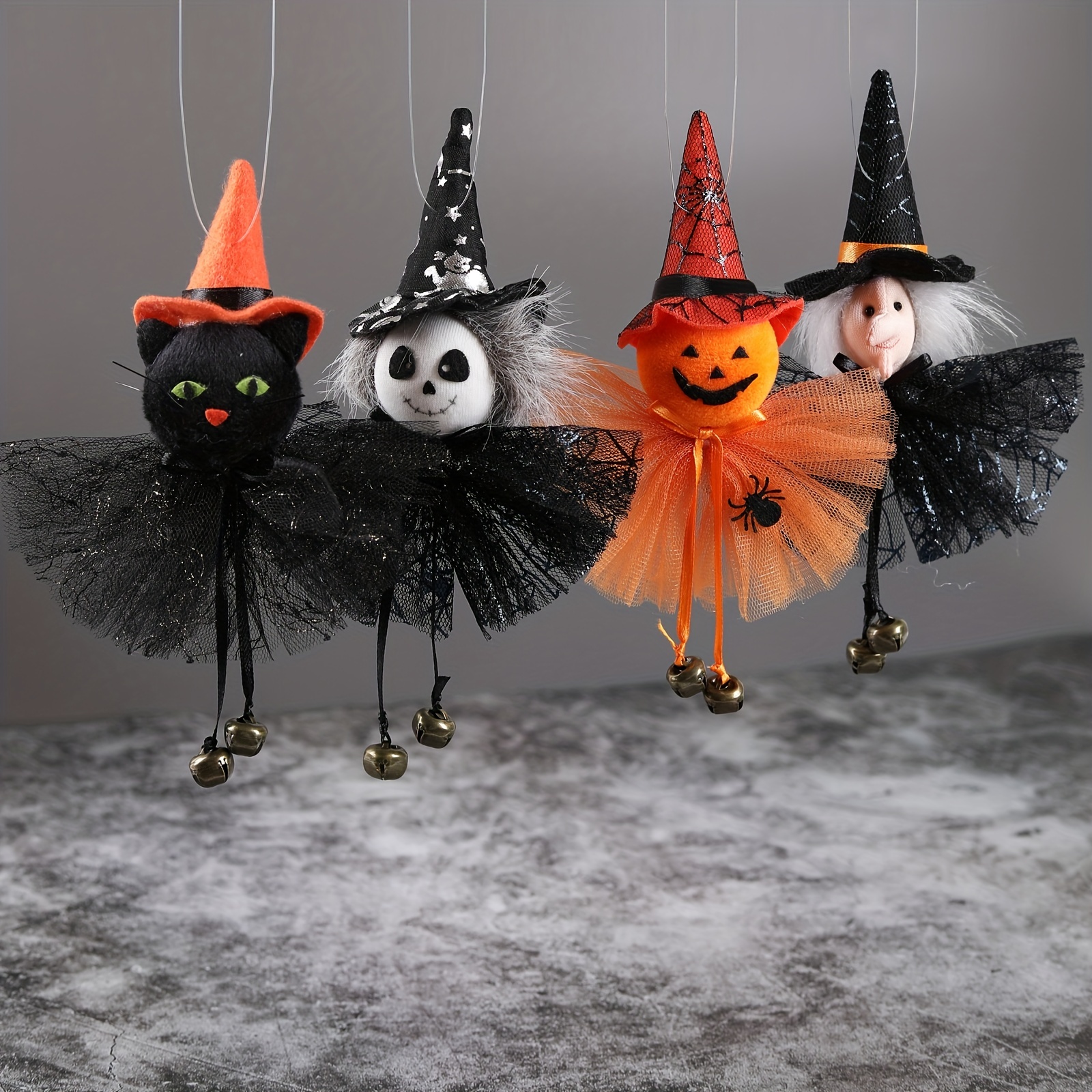 Poupée sorcière décoration d'Halloween