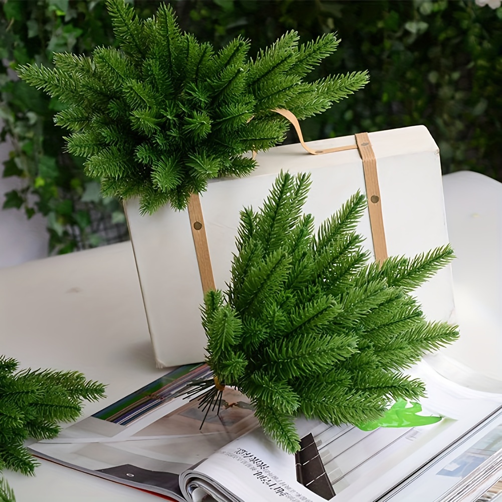 20 rami di pino artificiale riutilizzabili finte foglie verdi per oggetti  di scena fotografici fai da te, decorazioni natalizie per la casa – i  migliori prodotti nel negozio online Joom Geek