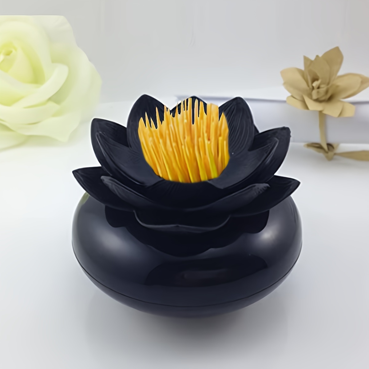 

1pc Creative Lotus Cotton Swab Seat/ Toothpick Box, Cotton Swab Storage Box Jar With Lid, Daily New Strange Gifts, Restaurant, Household Supplies, Christmas Decorations