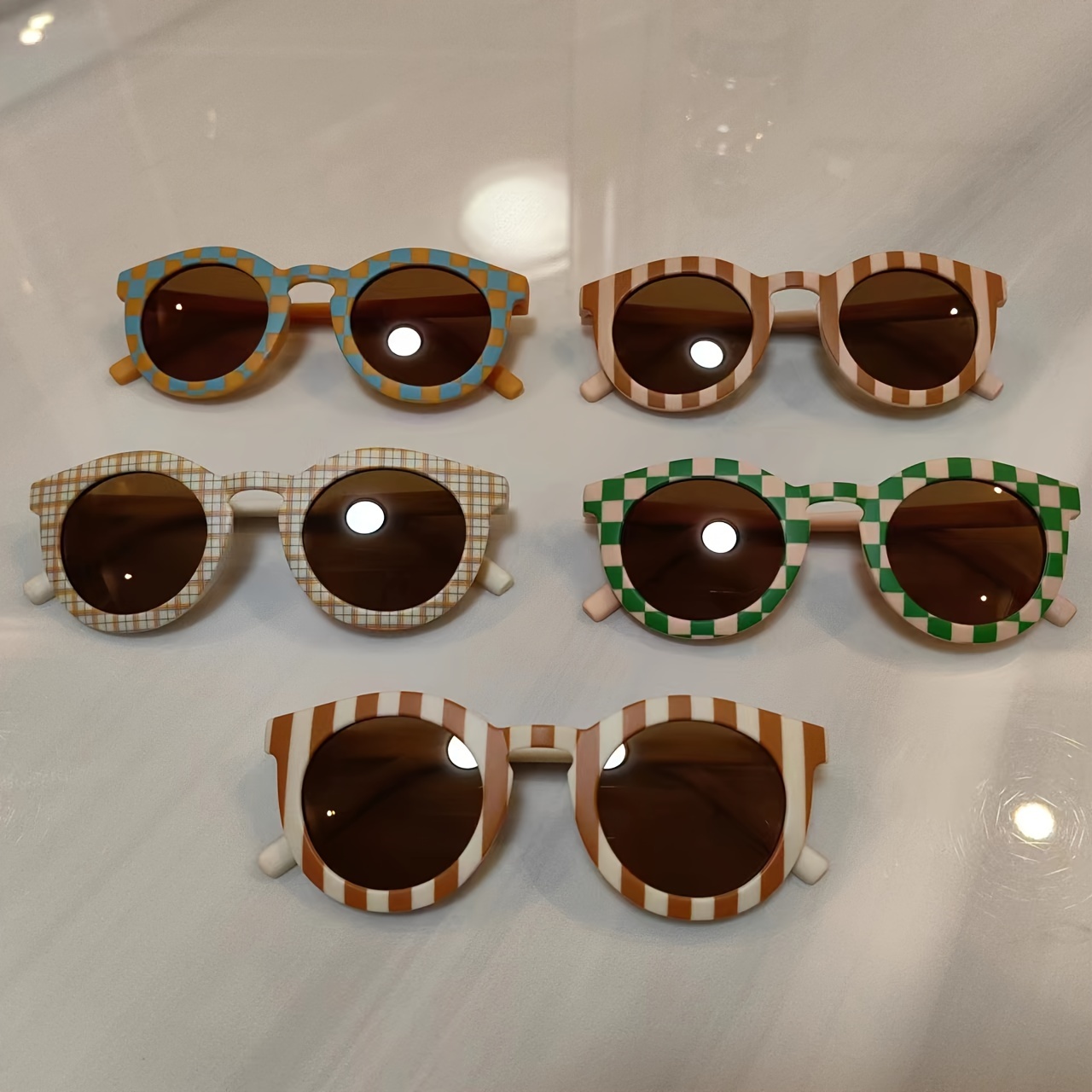 Vsco girl hot sale sunglasses