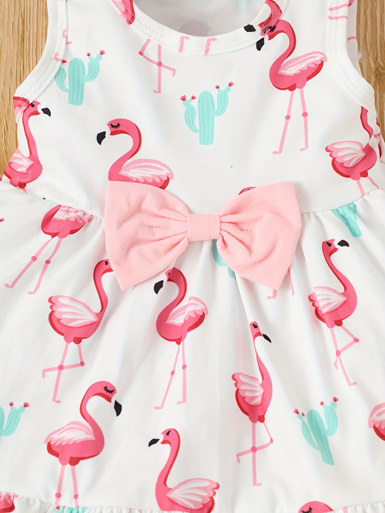 Pink Ladies' flamingo print
