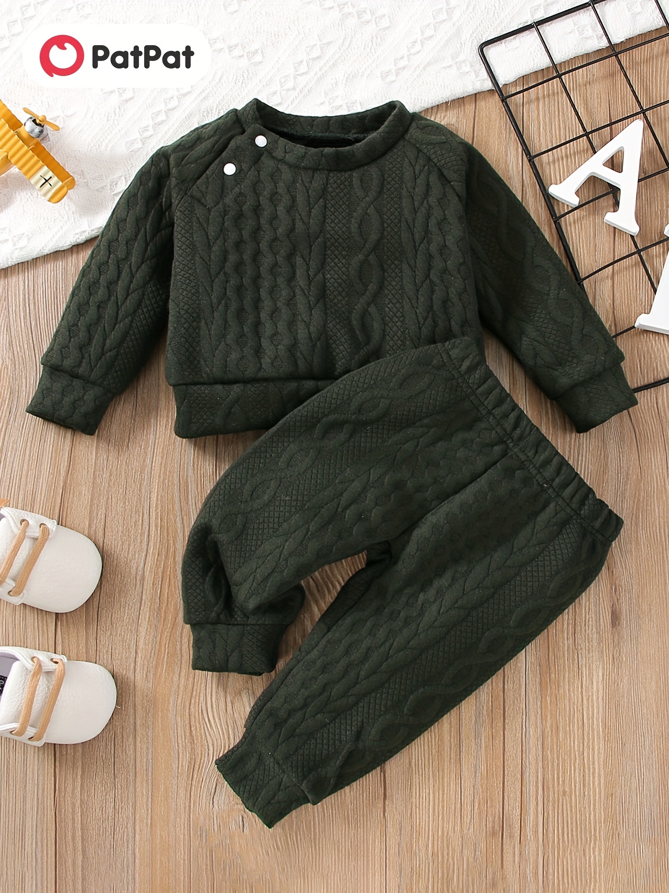 2pcs Solid Long-sleeve Imitation Knitting Baby Set