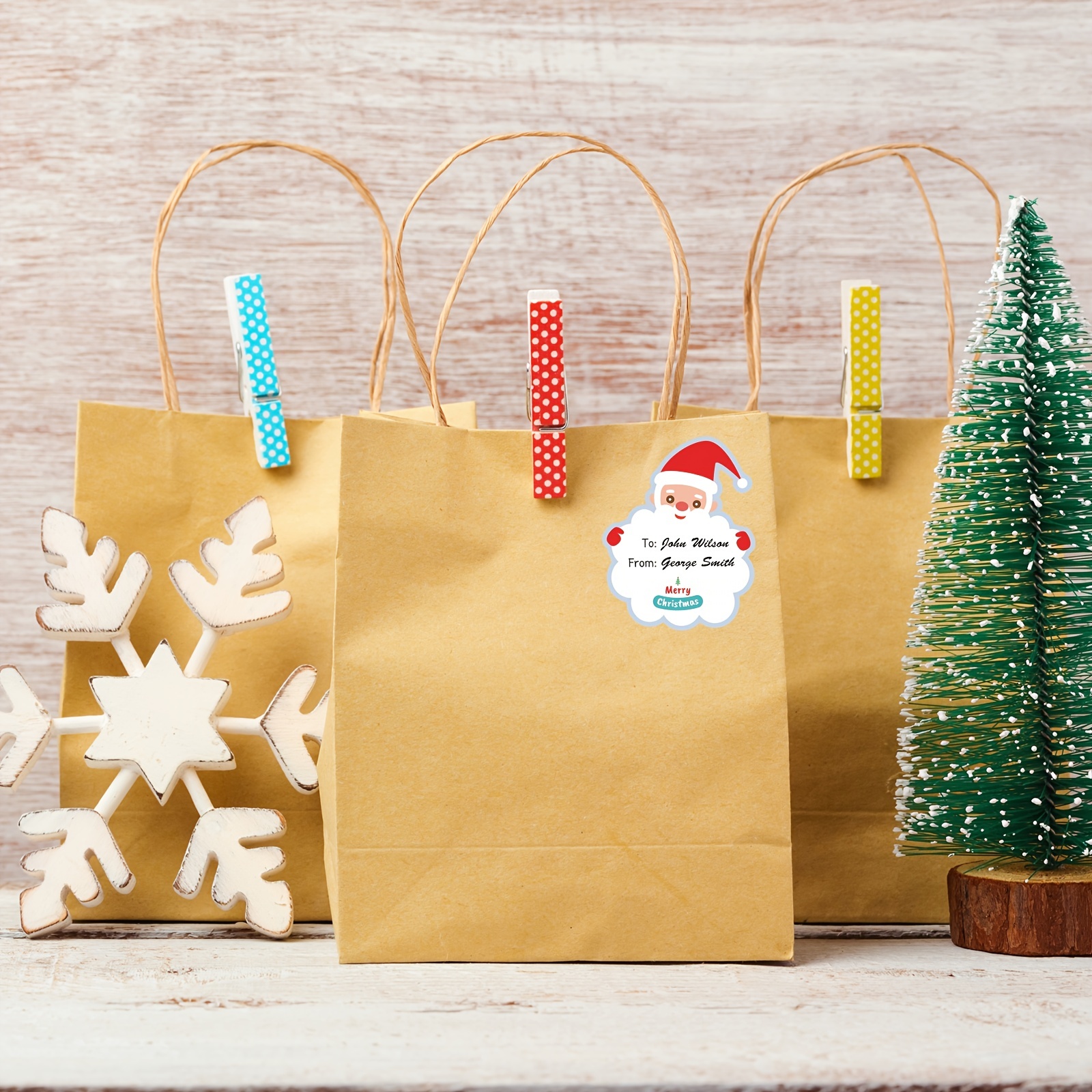8 étiquettes cadeaux autocollantes - Sapins de Noël - La Poste
