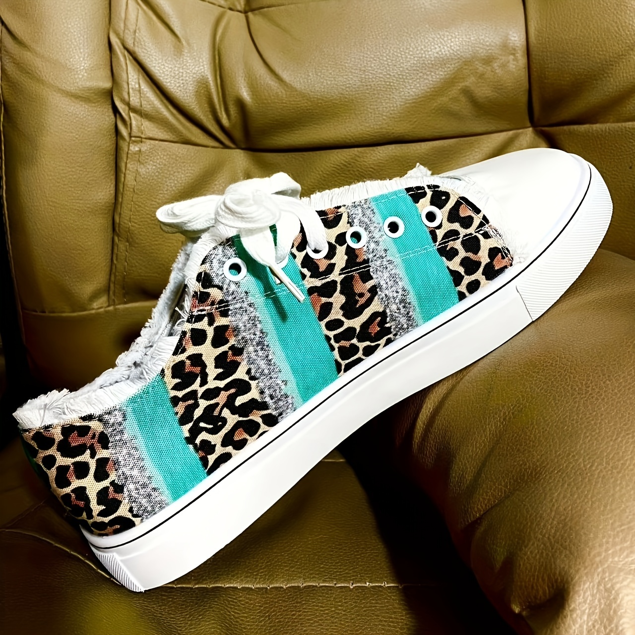 Leopard Print Canvas Shoes Lace Up Low Top Sneakers