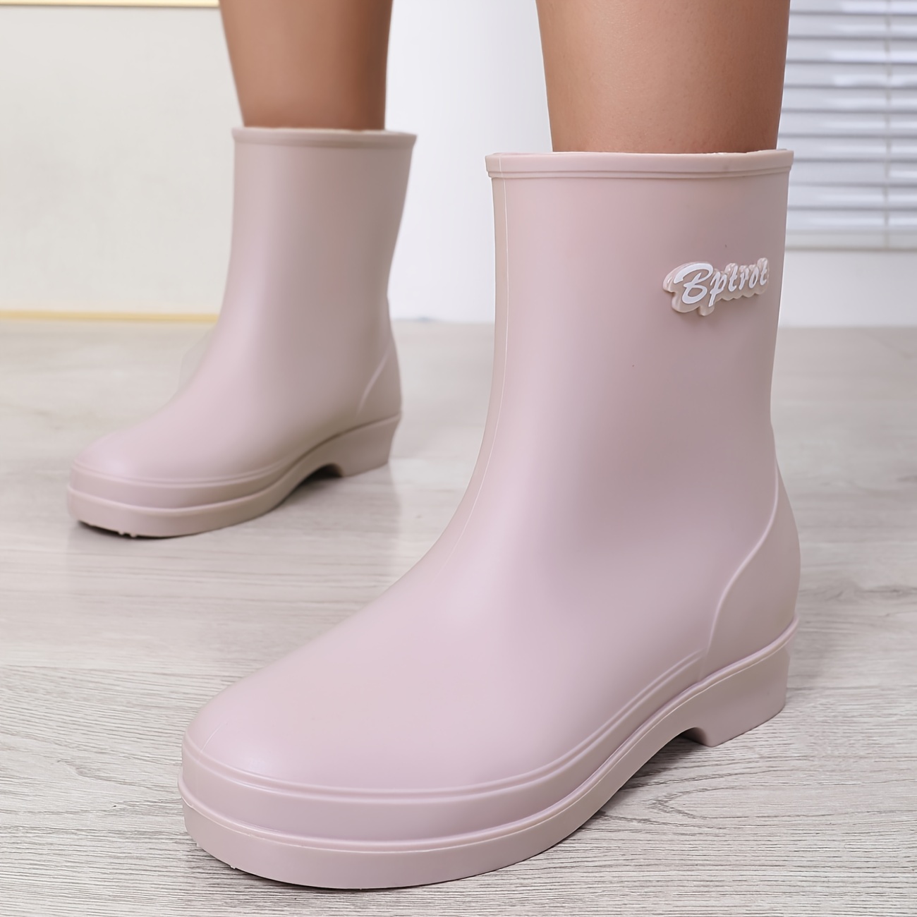 Botas de lluvia de color s lido para mujer suela suave y plataforma impermeable botas de PVC antideslizantes y de moda