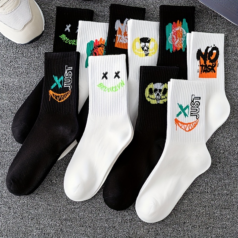 

5/10 Pairs Of Men's Crew Socks, Halloween Black And White Stockings, Odor-proof High Socks, Versatile Student Autumn And Winter Sports Socks