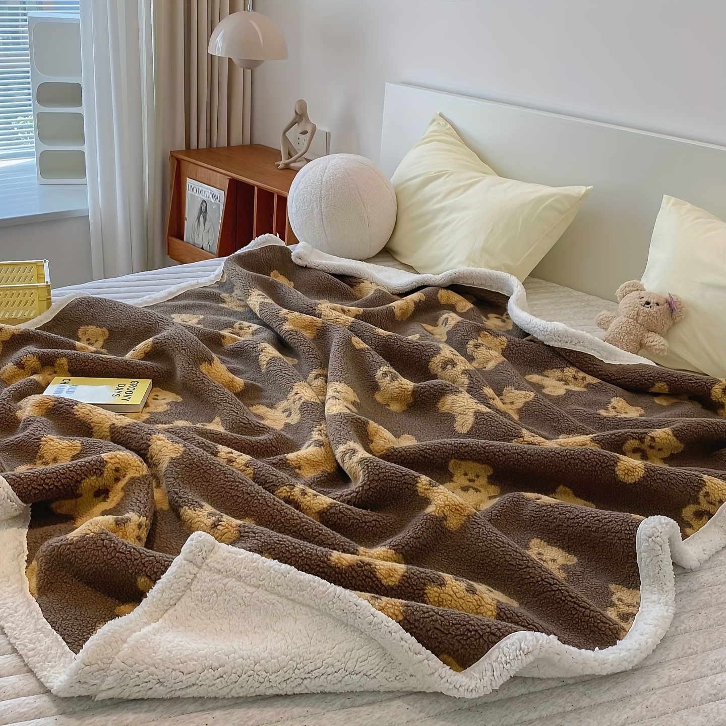 Dropship Cartoon Bear Lamb Fleece Blanket Warm Skin Blanket Autumn And  Winter Warm Blanket Student Thick Blanket to Sell Online at a Lower Price