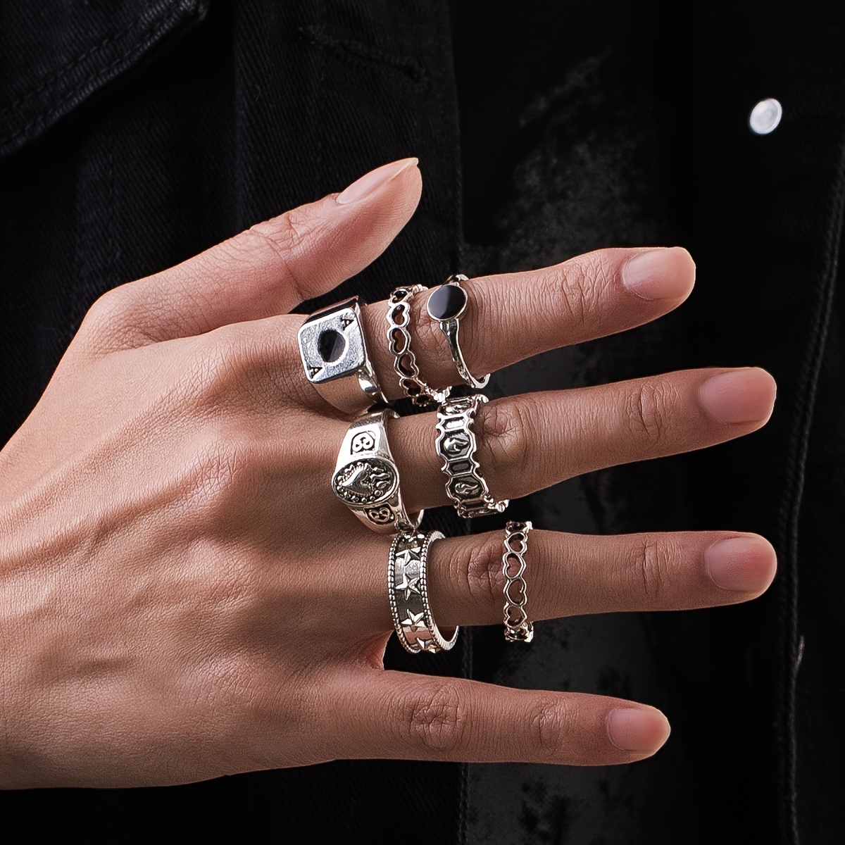 7 Piece Men Retro Hollow Love Element Charm Ring Set