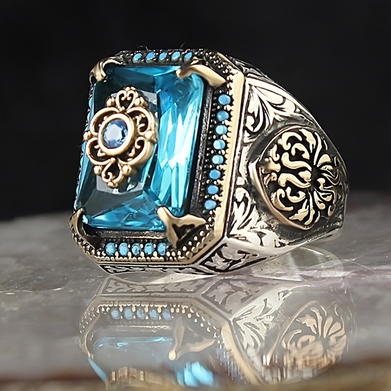 Men's Retro Carved Ring with Inlaid Zircon, Party Wear