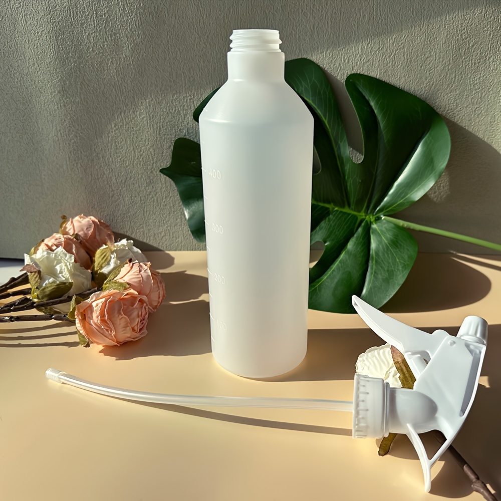 spray bottle cleaning tool watering can with adjustable nozzle for stream or spray suitable for handheld use on indoor outdoor plants and cleaning tasks features a graduated bottle body made of acid and   resistant hdpe 500ml 16 90  Product details 3