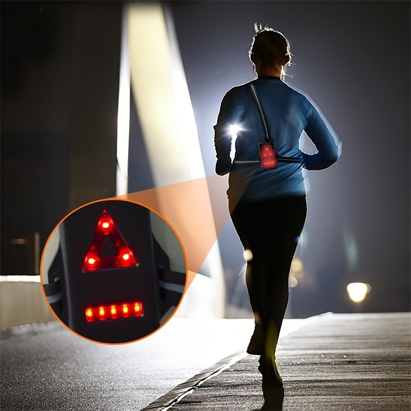 HONGYEA Lauflicht Lauflampe Joggen, USB Wiederaufladbare Brust Licht, 500  Lumen Wasserdicht , 3 Lichtmodi, 90° Drehbar, Sichere Lampe zum Laufen  Spazieren Wandern : : Sport & Freizeit