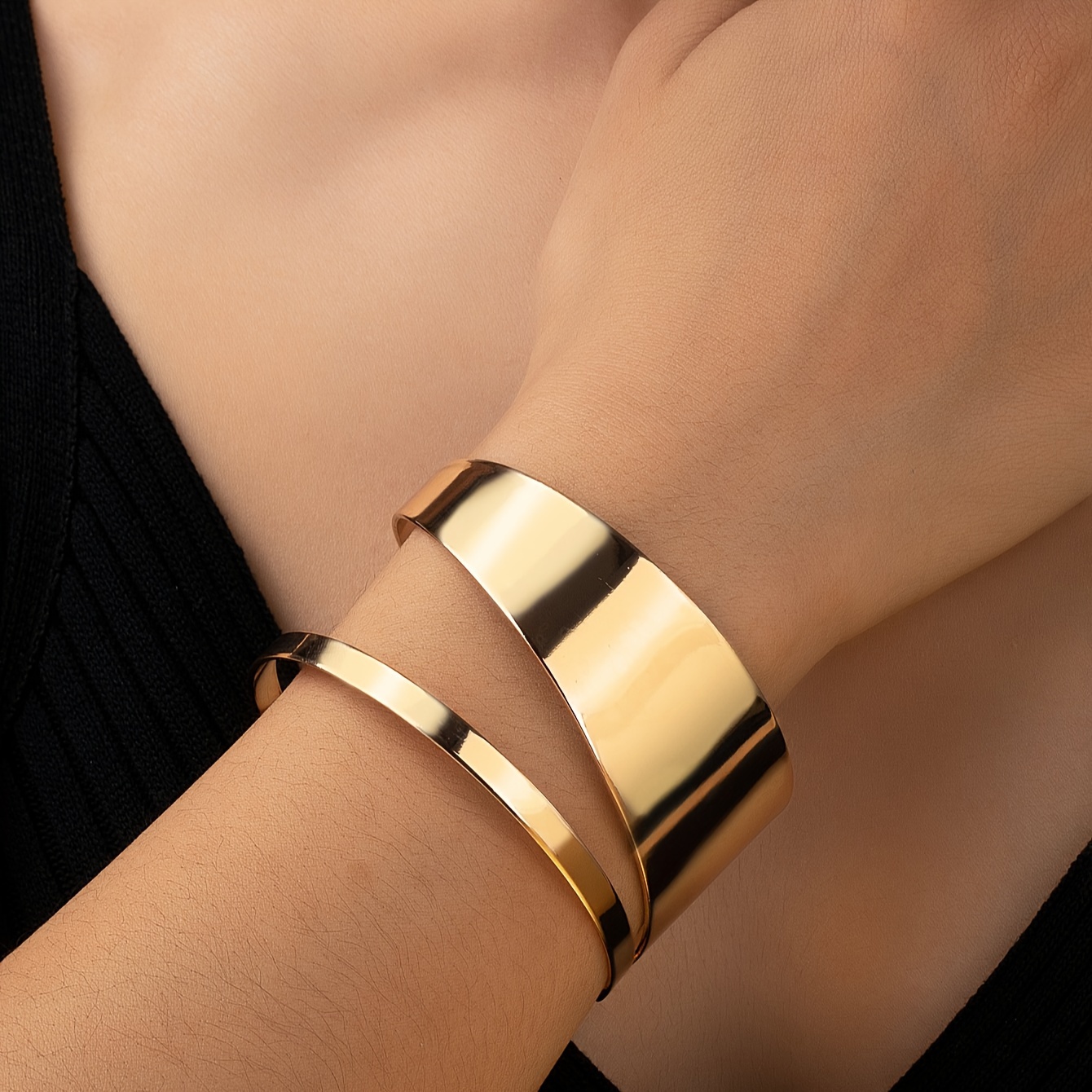 

Elegant & Chic Women's Bangle Bracelet - , Luxurious For Casual Attire Or Parties