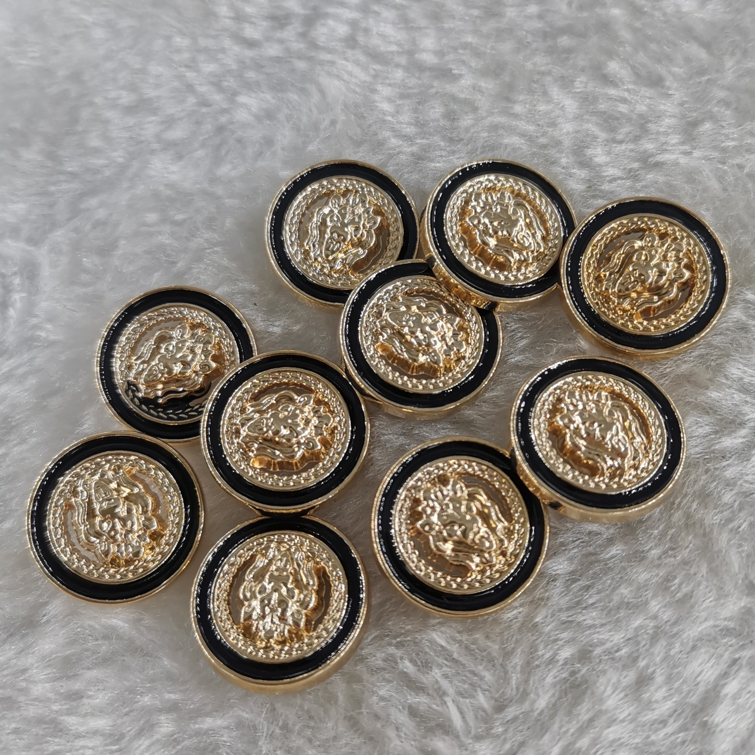 

10pcs Zinc Alloy Lion Head Pattern Hand-sewn Button, Fashion Women's Coat Accessories Buttons, Made Sturdy And Durable, Dripping Oil Process 1.7cm/0.67in