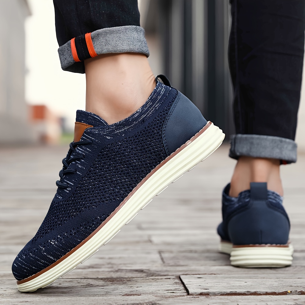 Men's Lightweight Sneakers - Athletic Shoes - Breathable Lace-ups