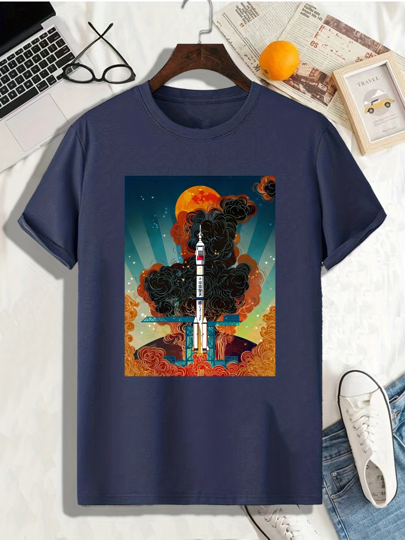 Rocket Print, Men's Graphic Design Crew Neck T-shirt, Casual Comfy