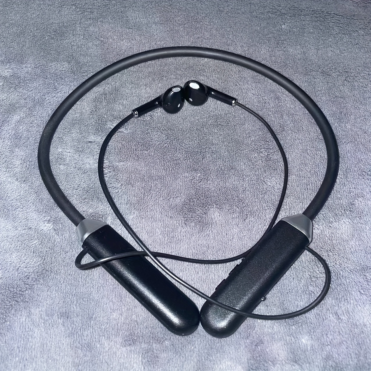 Auriculares Bluetooth con banda para el cuello, batería de larga duración,  100 horas de reproducción, auriculares deportivos a prueba de sudor