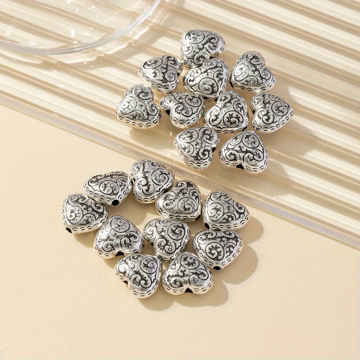 20pcs Vintage Heart Pattern Carved Bead Necklace Additions