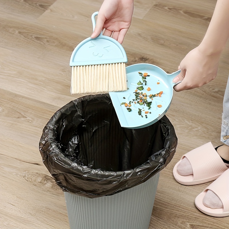 Mini Keyboard Cleaning Brush Plastic Desktop Mini Broom