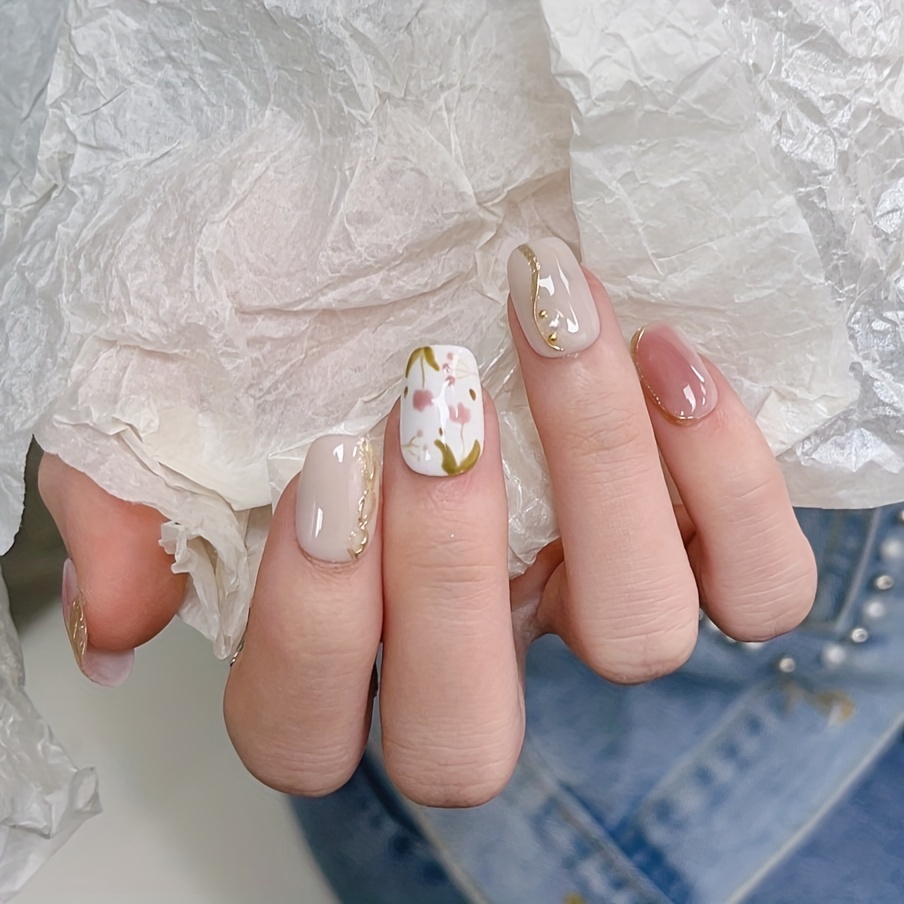 Tulip Flowers Spring False Nail Short Square Press on Nails for