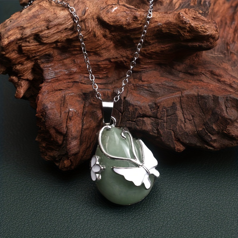 Aventurine Green authentic Leaf Pendant Necklace