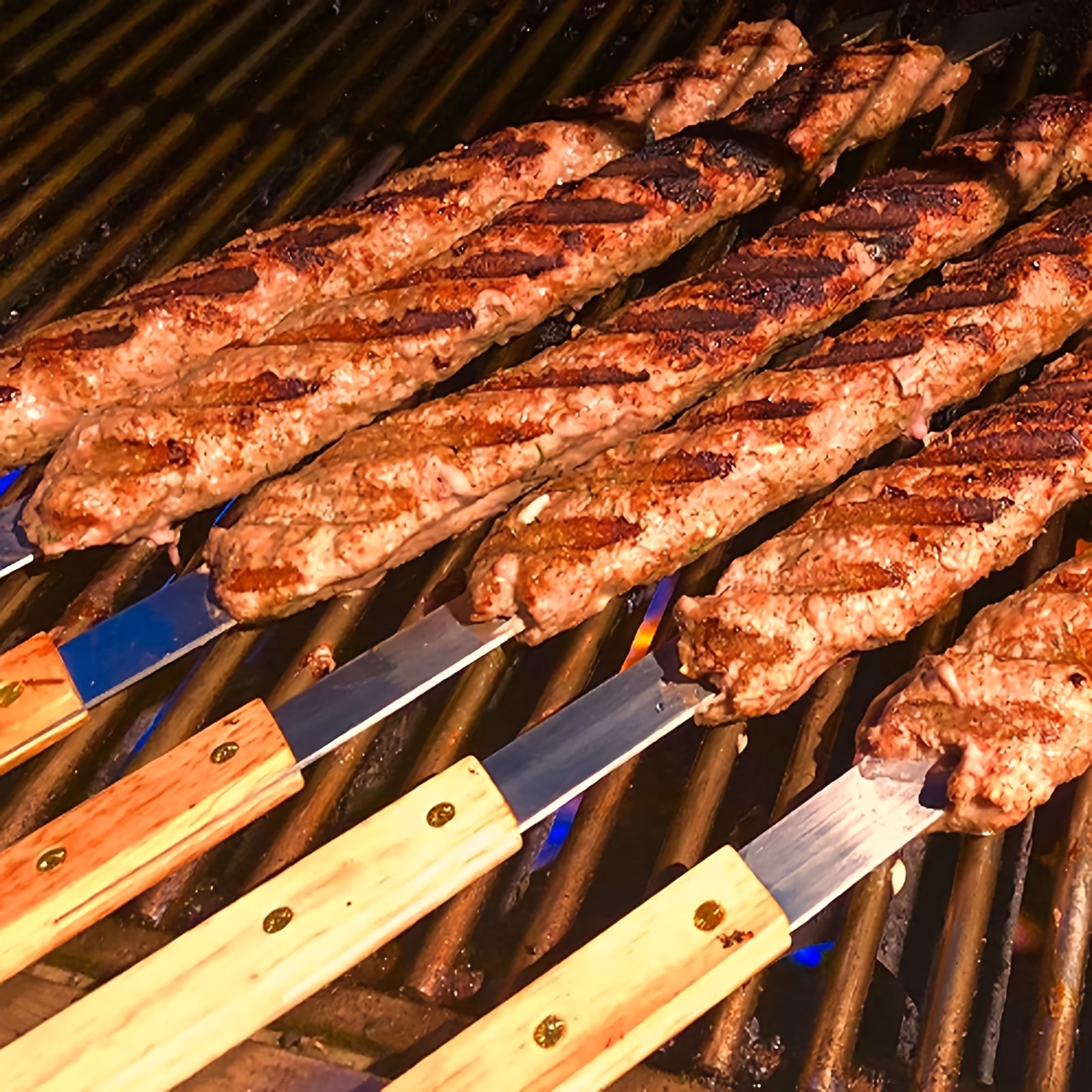 Brochettes de brochettes, brochettes de kebab en métal plates longues en  acier