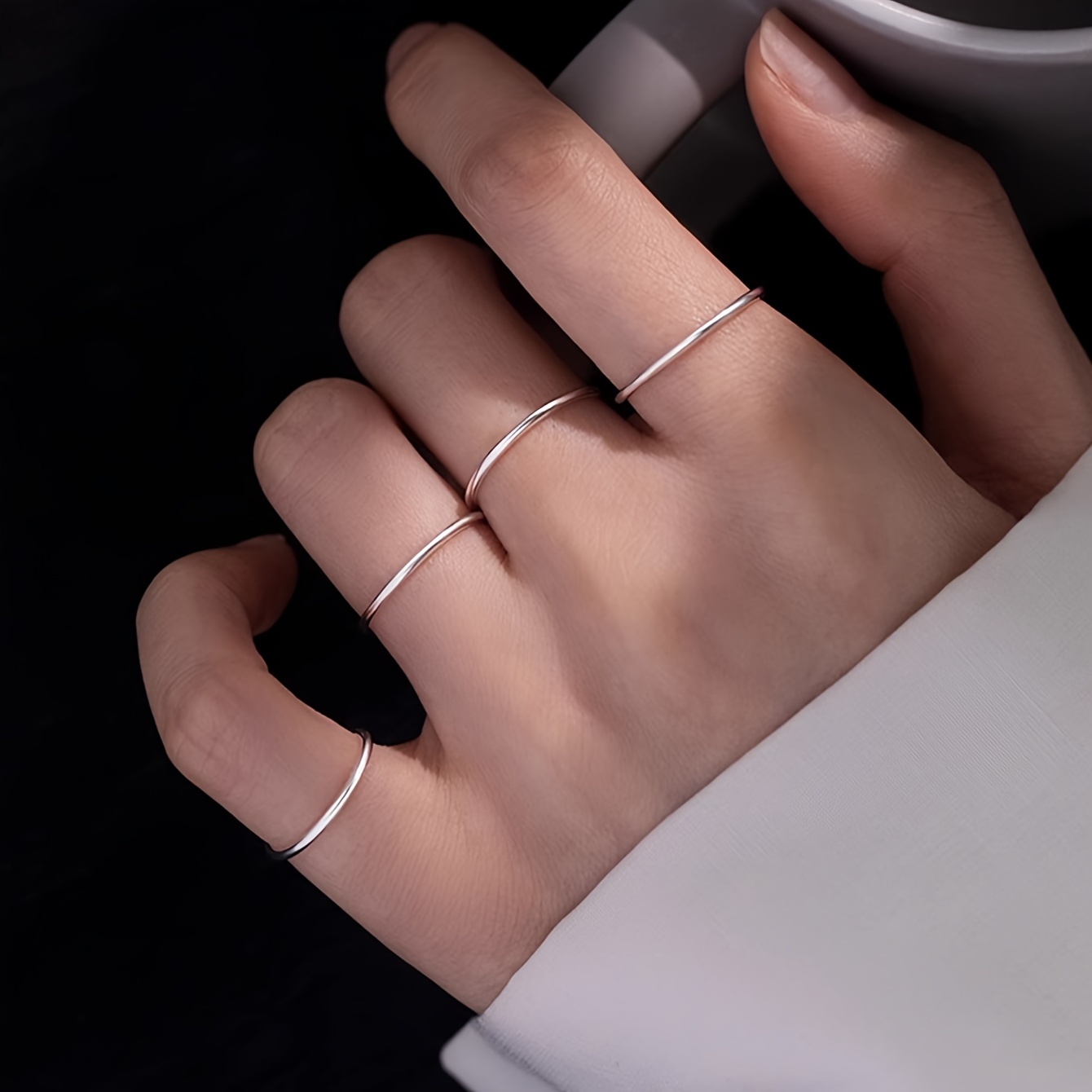 

4pcs Minimalist Style Stacking Rings Made Of Stainless Steel Simple Design For Men And Women Match Daily Outfits Stackable Jewelry