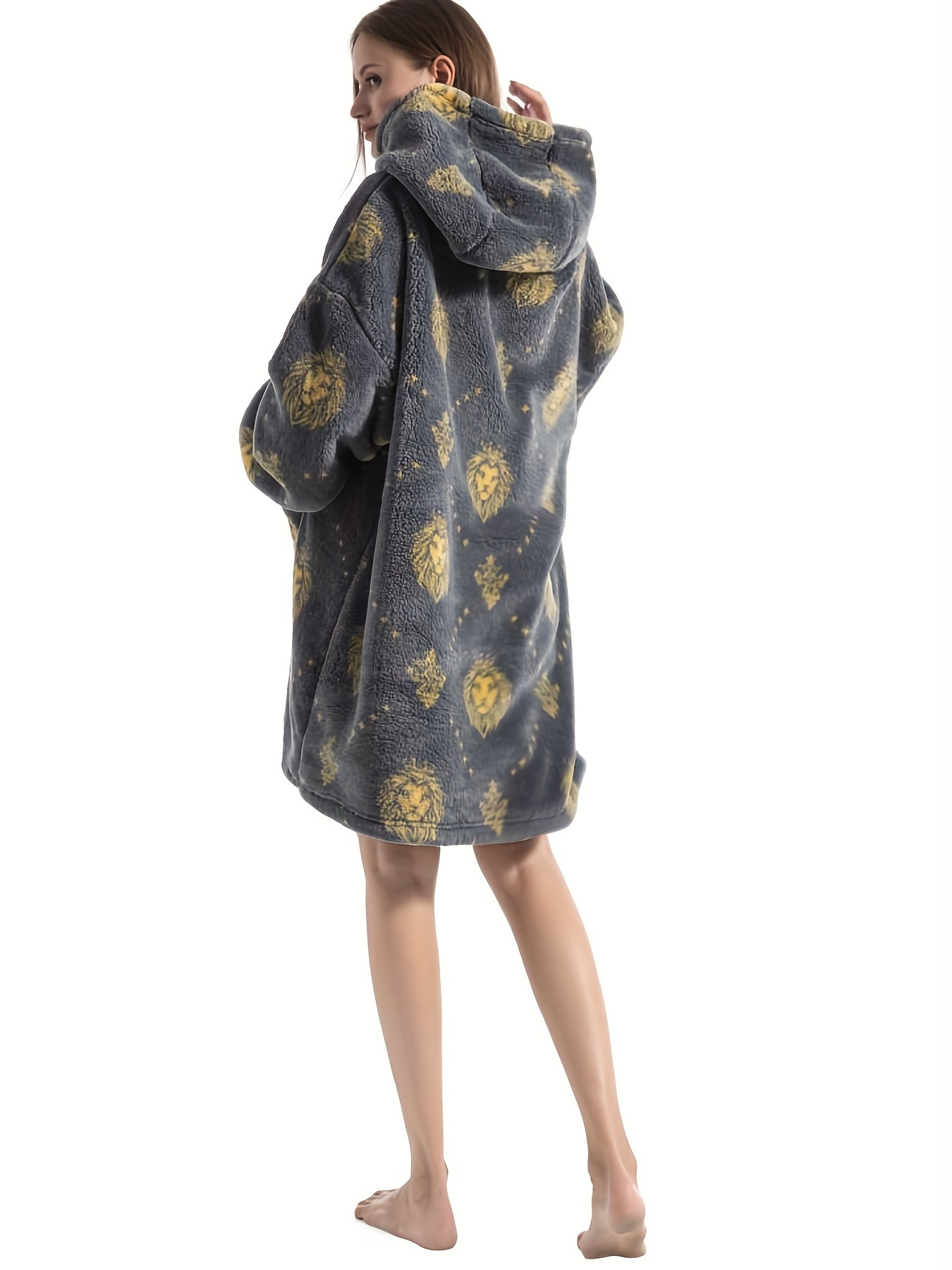 Shark Pattern Fluffy Fleece Long Sleeve Hooded Wearable Blanket