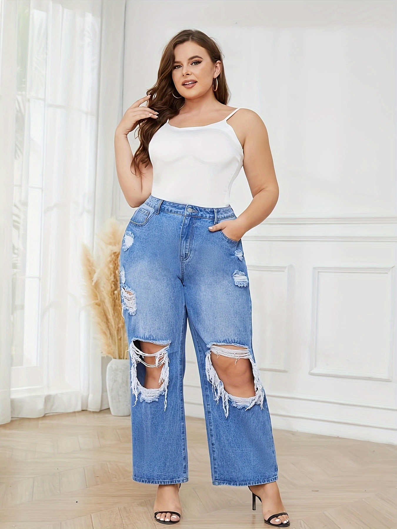 Plus Ripped Wide Leg Jeans with High Waist