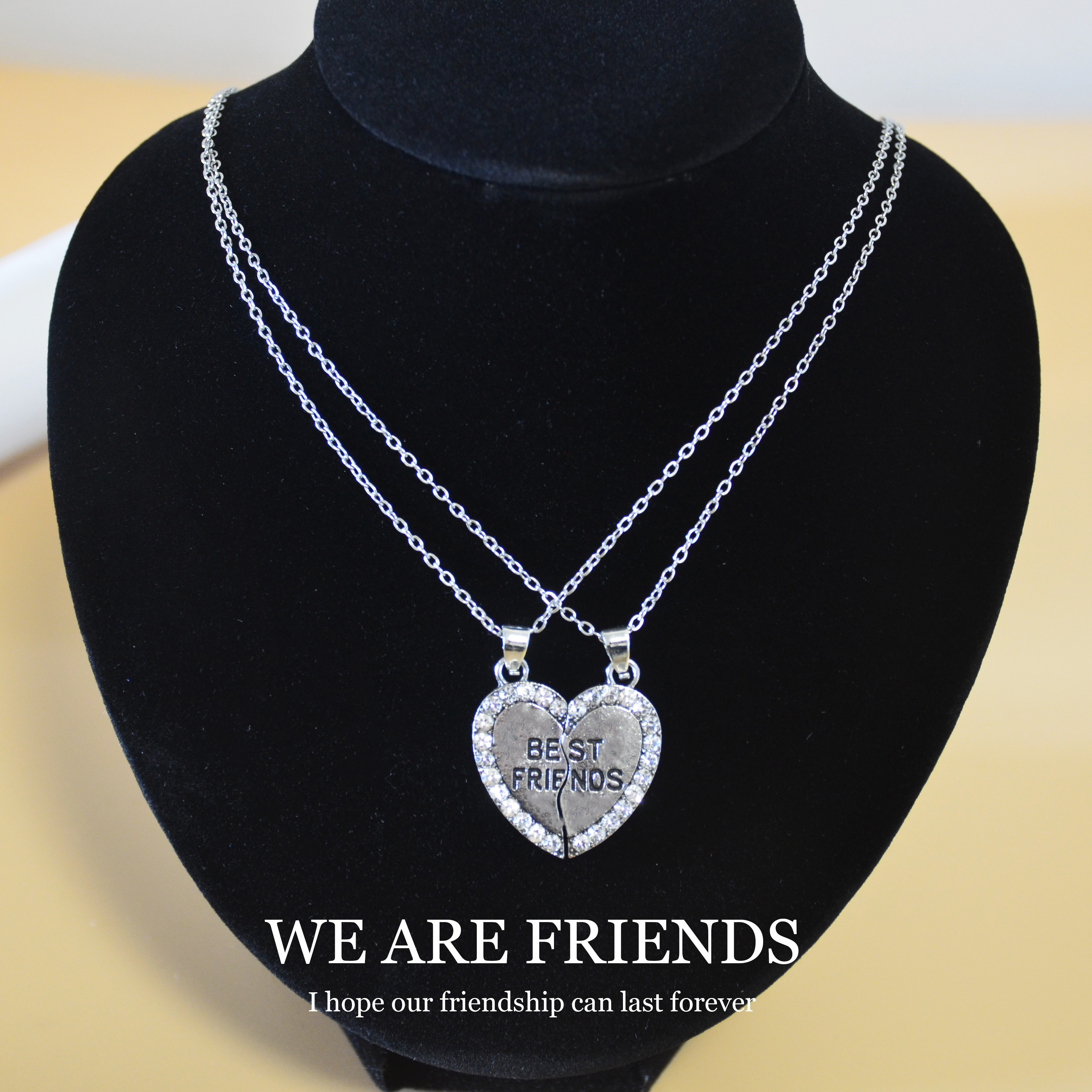 4Pcs Best Friend Necklaces Couples Necklace Matching Relationship 2 Split  Heart Pendant BFF Necklace Gifts for Friends Couples Jewelry Valentine's  Day