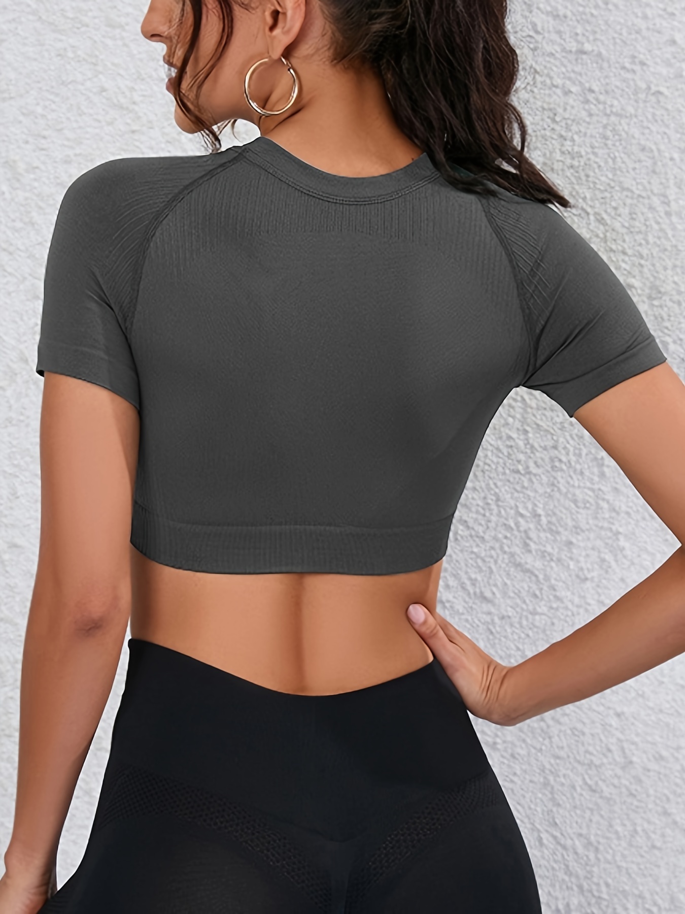 Sports Wear Women Crewneck Slim Fitted Short Sleeve Athletic Gym