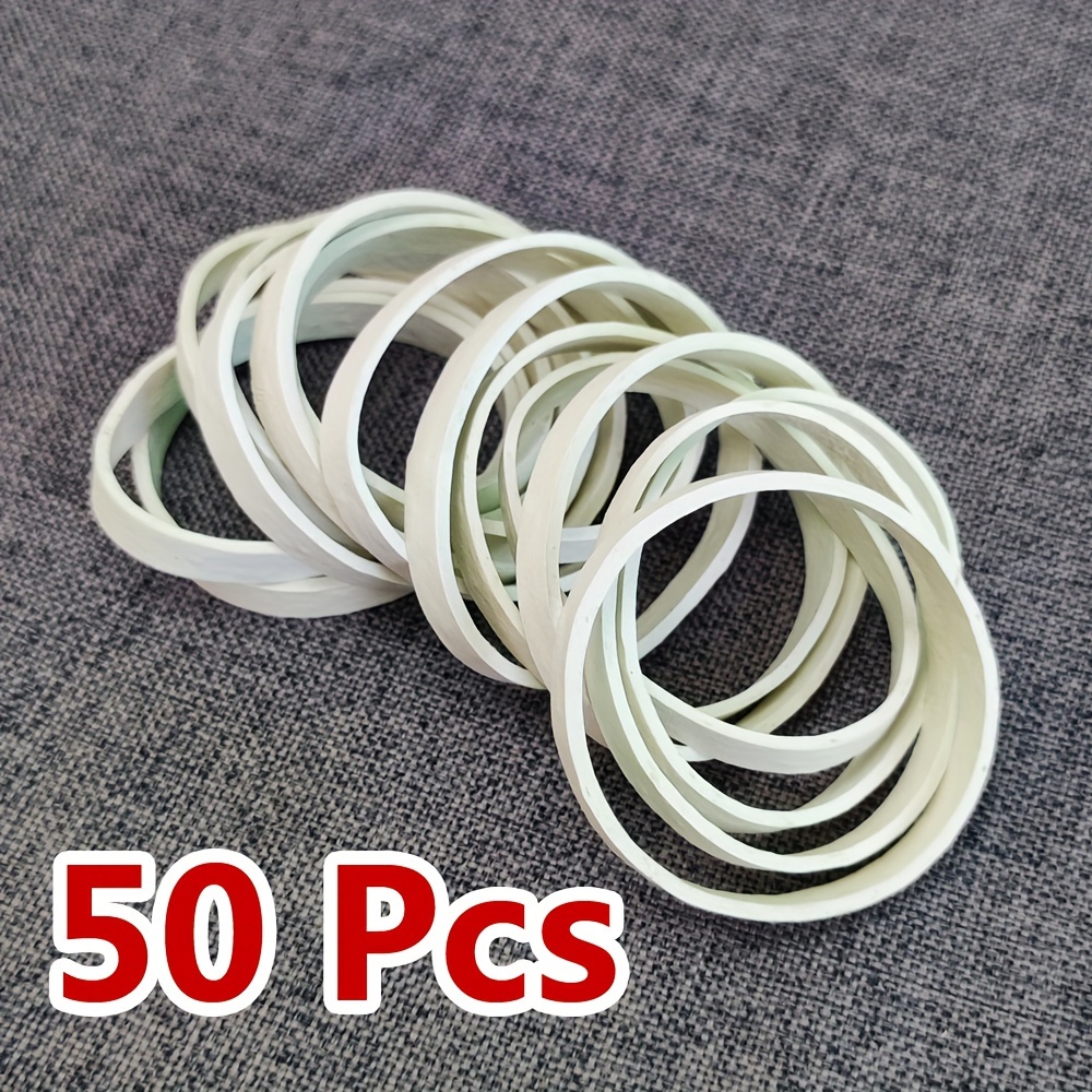 E-shop Eine Packung mit 50 weißen Gummibändern, geeignet für Zuhause und Büro.