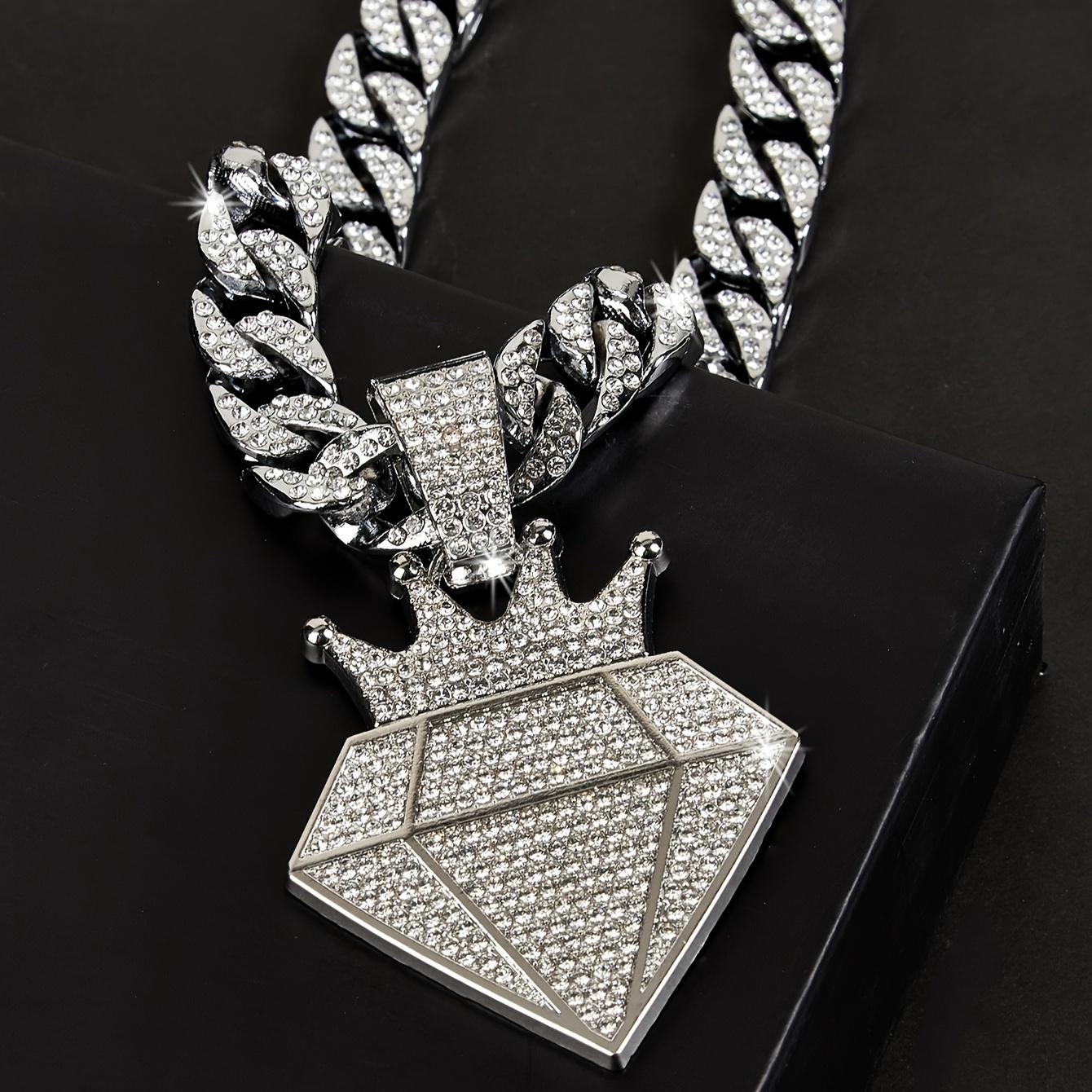 Hip hop diamond deals pendants