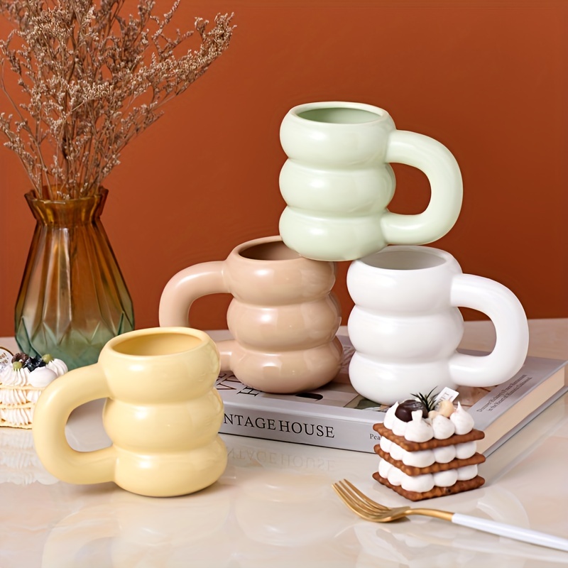 Getting to Know Your Teacups: Handles & Cup Shapes