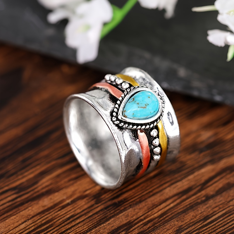 Vintage Ring with Inlaid Synthetic Zirconia — Unisex Accessory