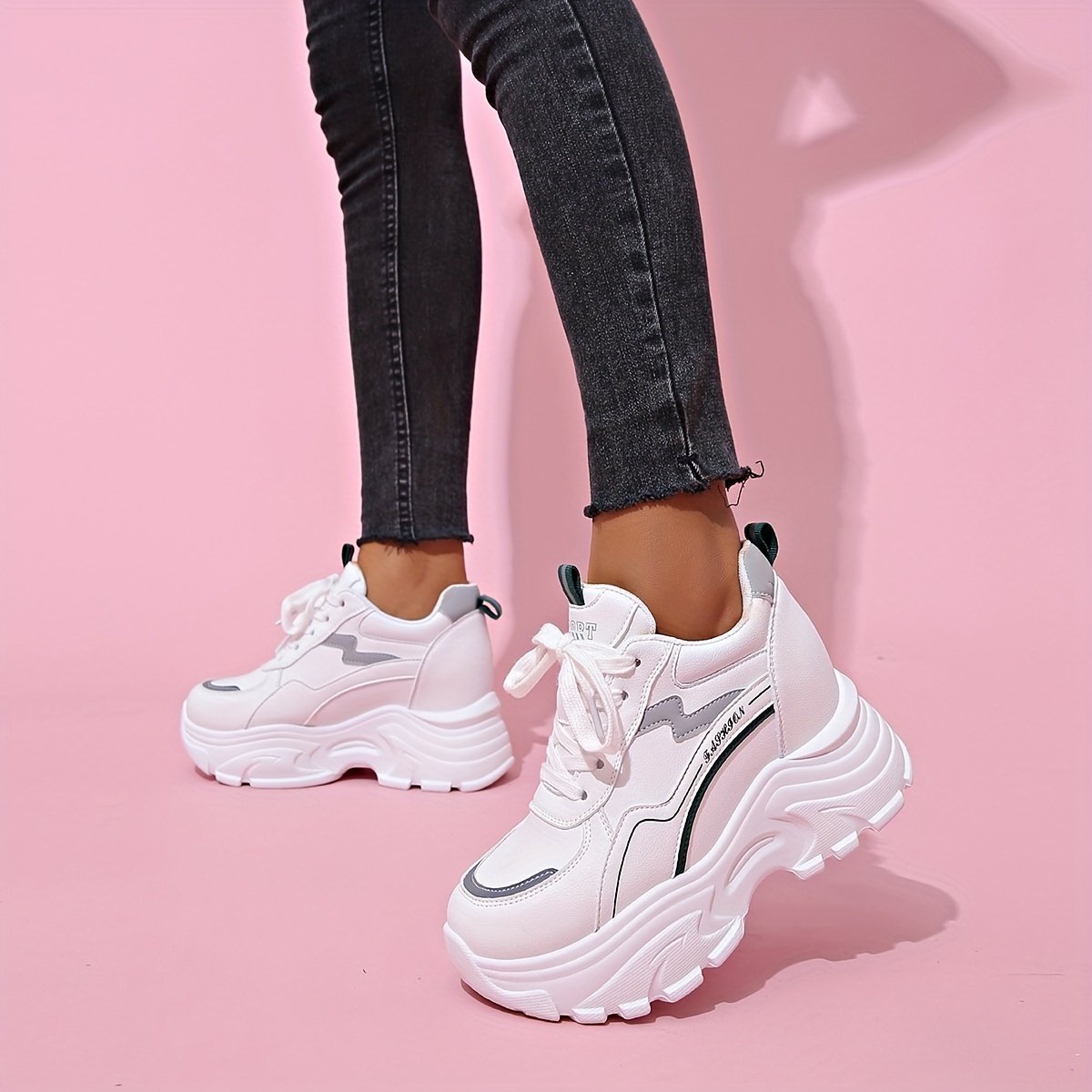 Women's Thick Bottom Sport Shoes Lightweight Non slip Chunky Sneakers