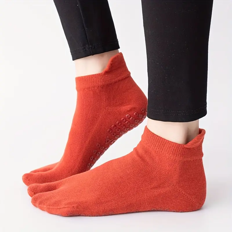 Shockproof Yoga Socks: Non slip Stylish Two toe Split Socks - Temu