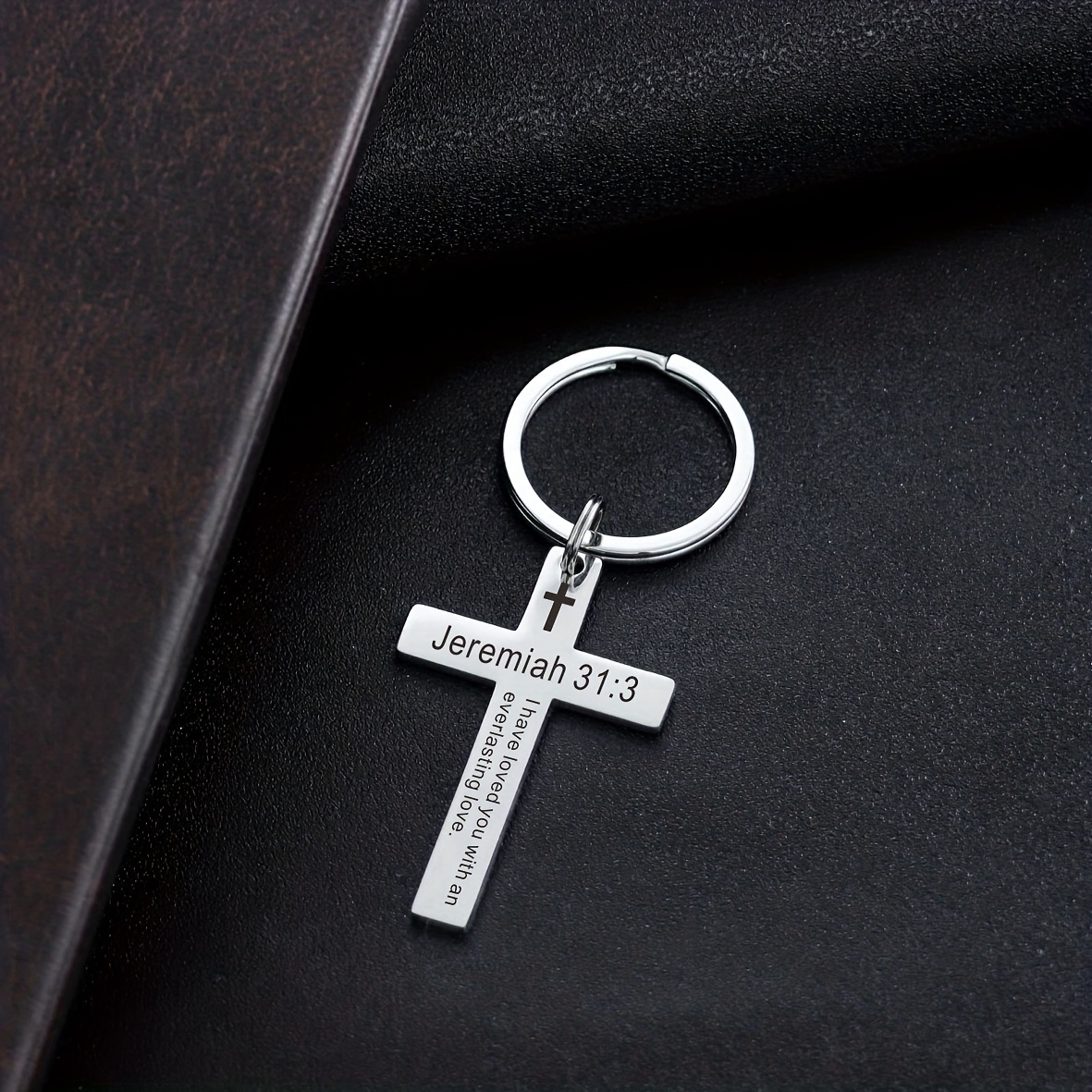 Vintage Cross Keychain Christian Religious Beliefs Keyring for Women Men  Car Key Chains Backpack Pendant Jewelry Memorial Gifts