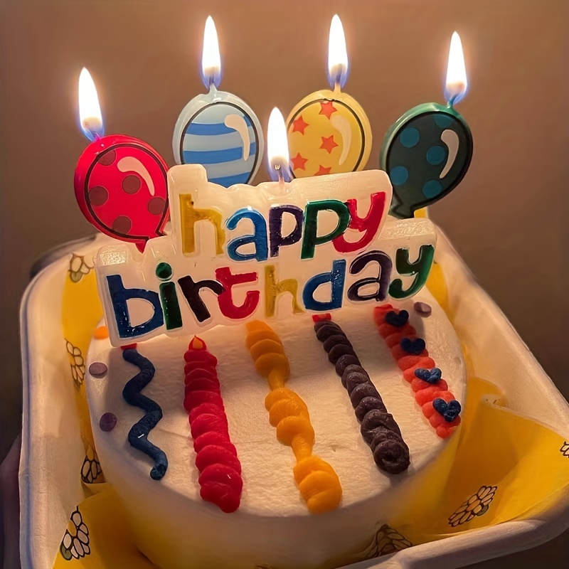 Torta con 18 velas de cumpleaños