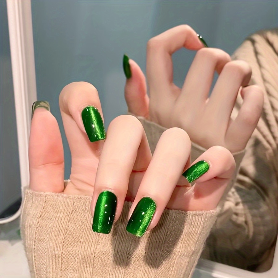 24pcs glossy st patrick short square fake nails green reflective glitter cat eye press on nails sparkling false nails for women girls party nail decor details 4