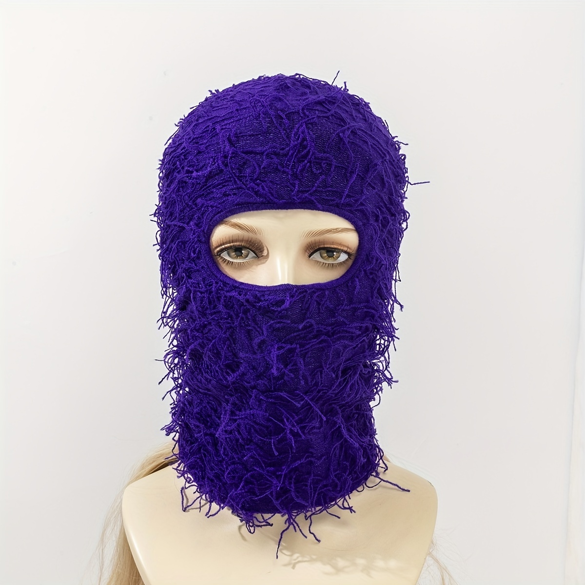 Chapeau Purple Balaclava pour femmes, produit fait à la main