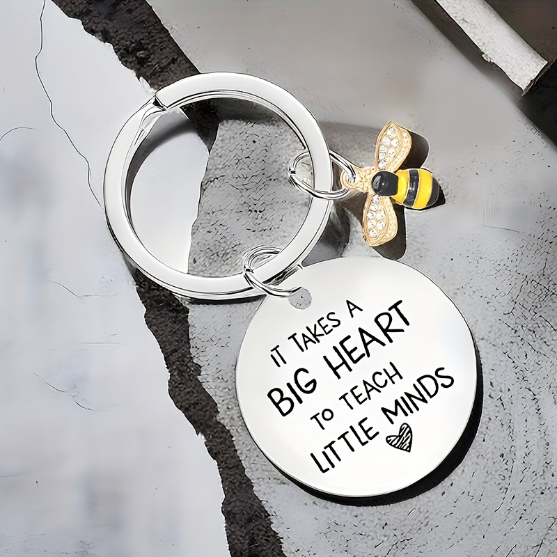 

1pc It Take A Big Heart With Bee Pendant, Teacher's Day Gift, Stainless Steel Keychain Thank You Gift