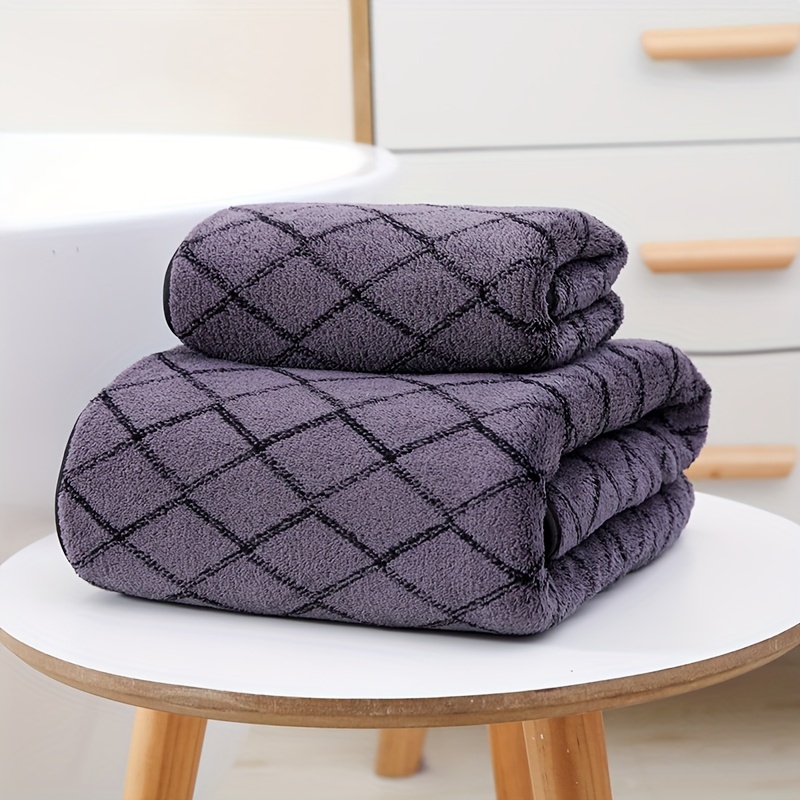 Diamond Collection Sport Towel Purple