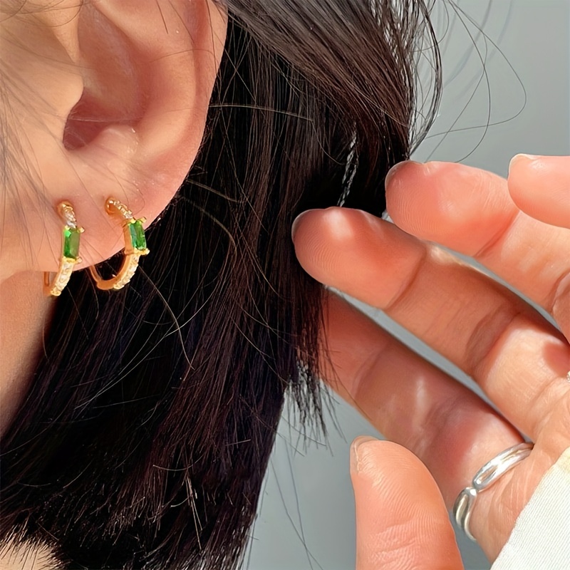 Hexagon Avocado Green Dangle Earrings With Artificial Crystal
