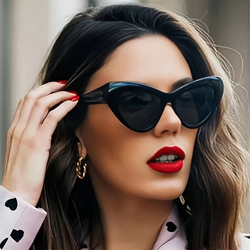 Óculos De Sol Olho De Gato 4pcs Y2K Para Mulheres Homens Hiphop Moda  Antirreflexo Óculos De Sol Para Praia Festa Clube - Temu Portugal