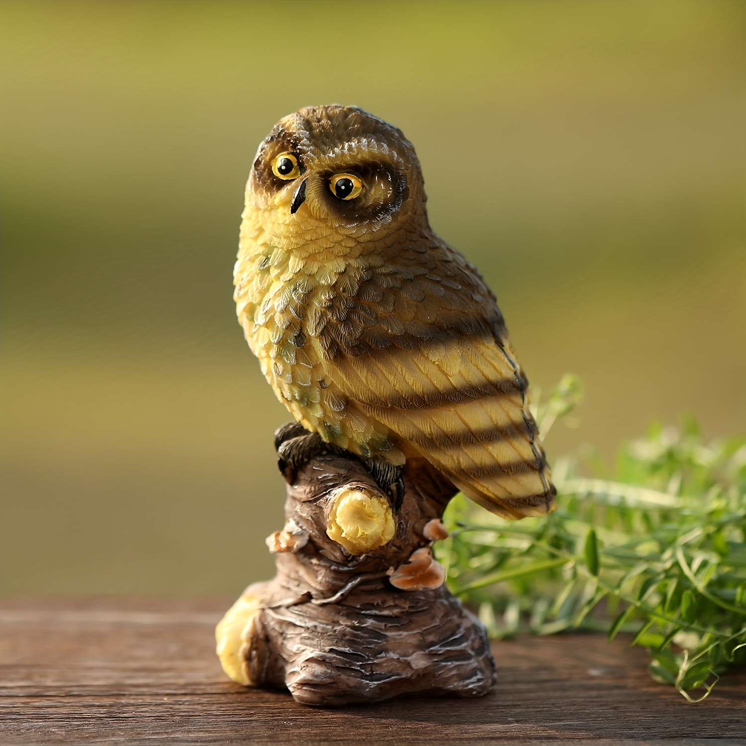 LUCKY OWL Collectible / Miniature Owl as Described MC110118