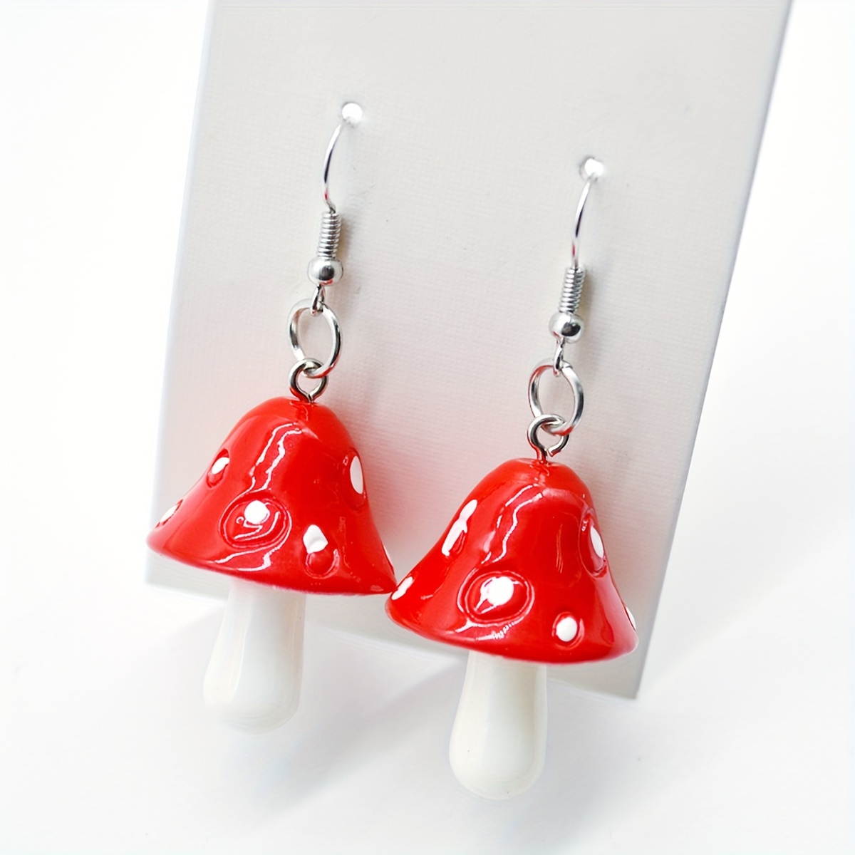 A Pair Of Simple And Sweet Resin Mushroom Earrings, Women's Fashionable And Versatile Pastoral Style Drop Earrings