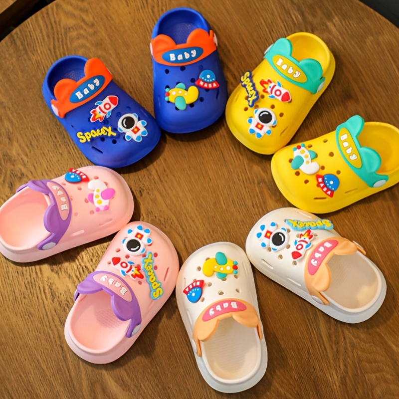 Summer-Ready Boys & Girls EVA Clogs with Cartoon Charms - Comfort, Lightweight & Non-Slip!