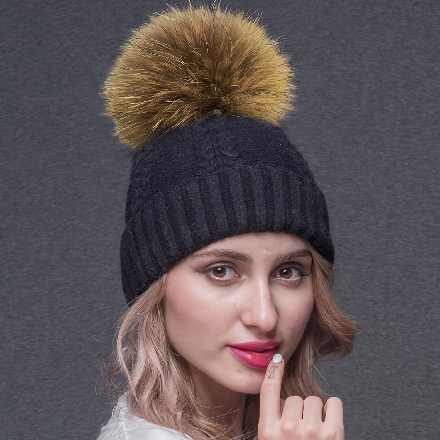 Gorro para el frío con pompón