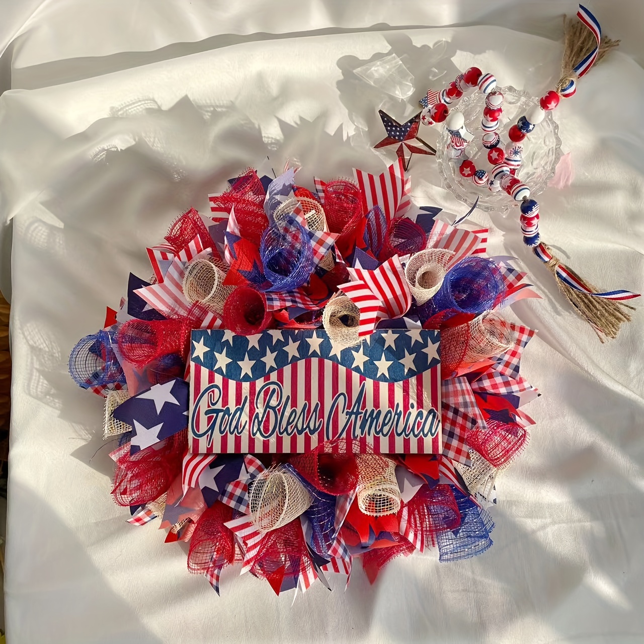 How to make this big, patriotic wreath for your front door! - Celebrate &  Decorate