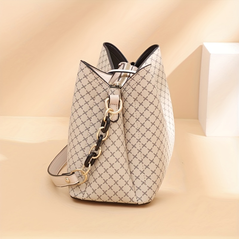 Linea Bucket Bag